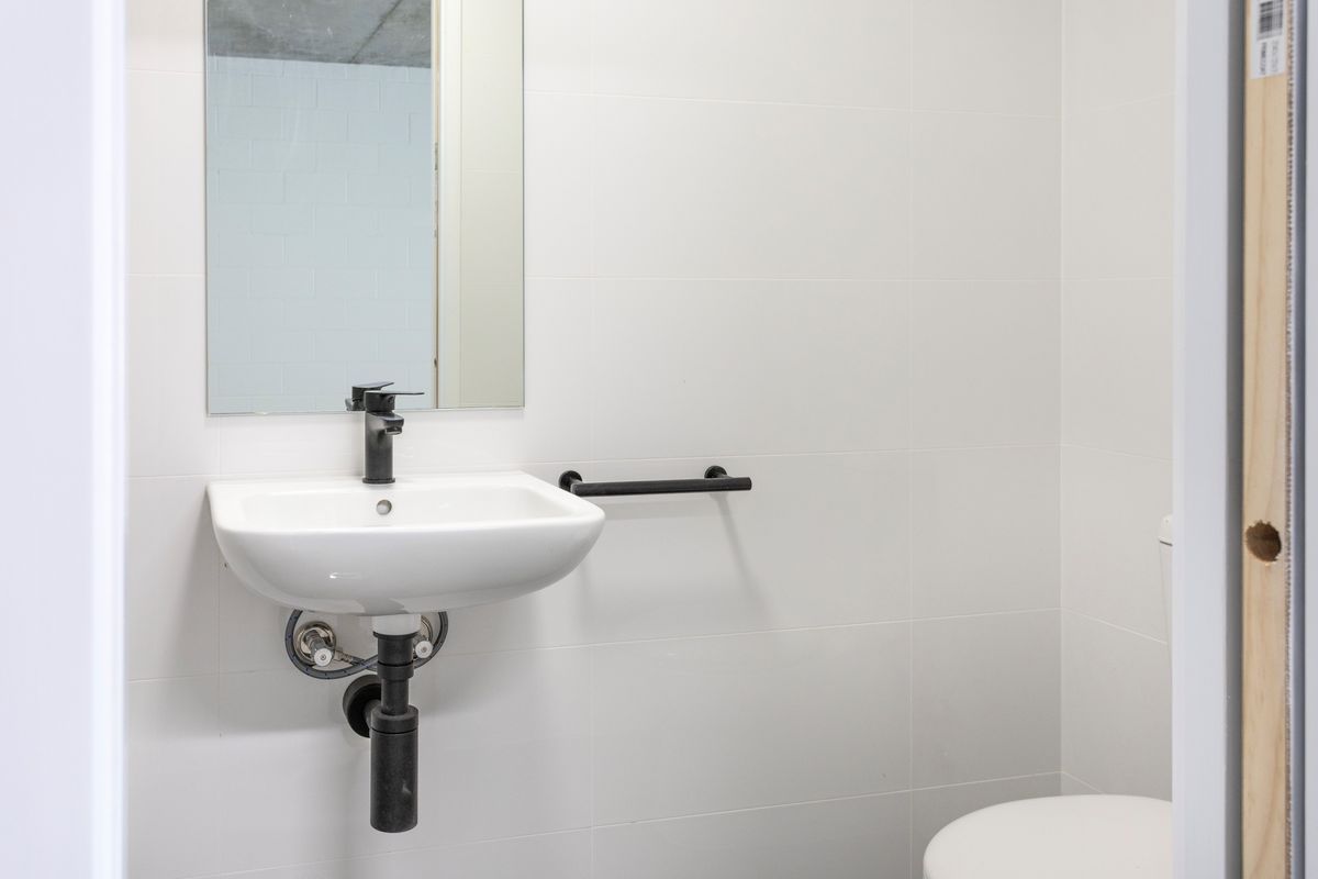 Unit 12 / 10 Think Road, Townsend