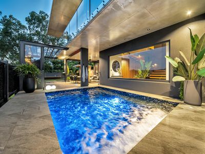 22 Akame Avenue, Caravonica
