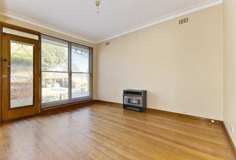 1 / 8 Laburnum Street, Parkdale