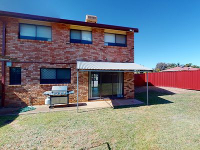1 / 7 Forrest Crescent, Dubbo