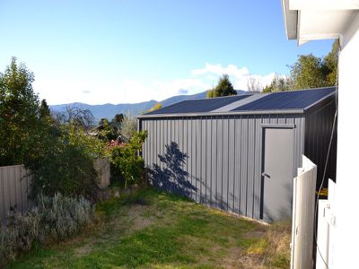 37 Bogong Avenue , Mount Beauty