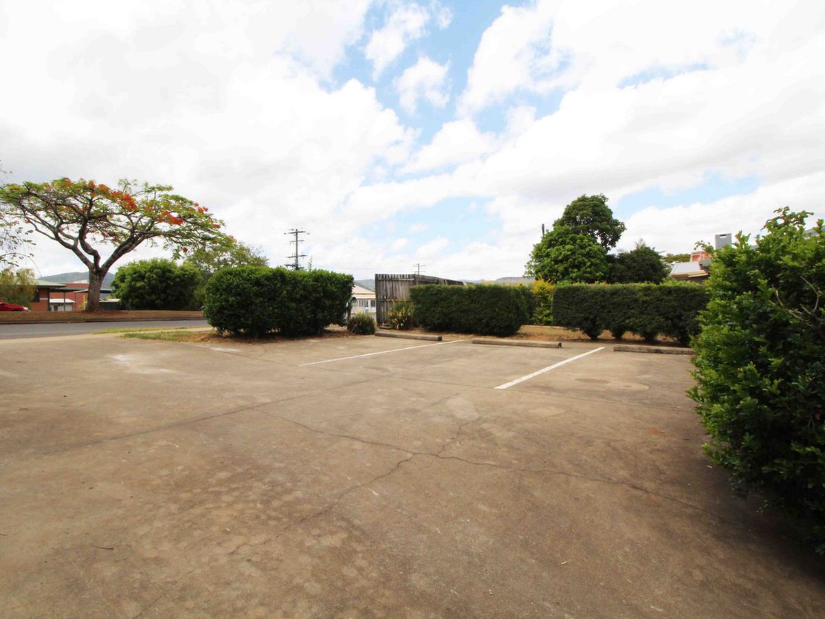 20 COOK STREET, Atherton