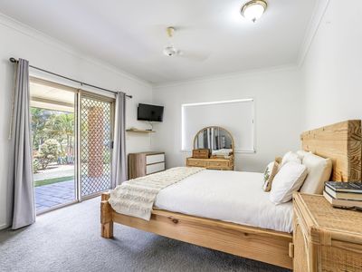 12 CARBEEN DRIVE, Taranganba