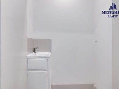1 / 2 Agnes Court, Glen Waverley