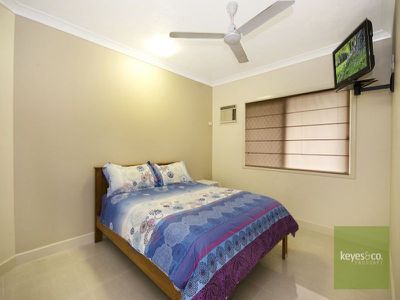 8 Westminster Mews, Douglas