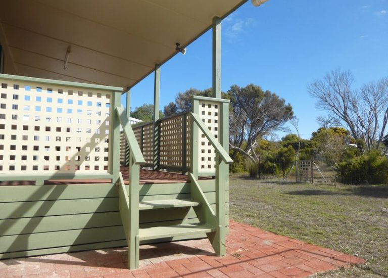 35 Scarlet Runner Road, The Pines