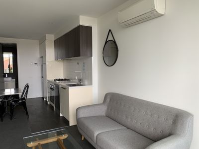 205 / 17 Poplar Street, Box Hill