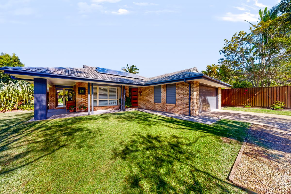1 Feathertail Court, Tewantin