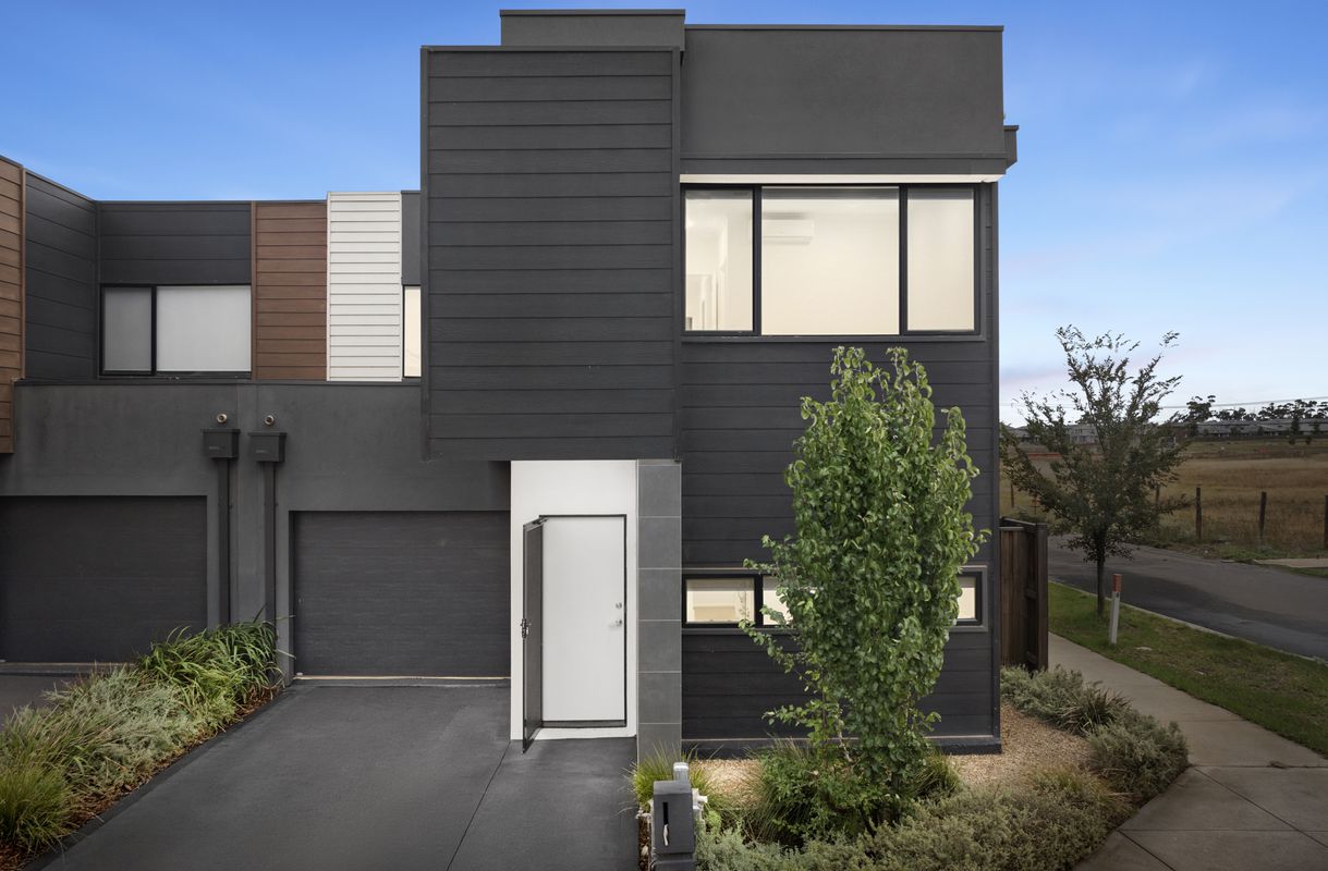 2 Homage Avenue, Fraser Rise