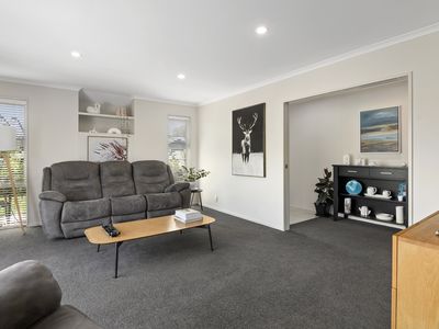 32 Sanctuary Drive, Stoke