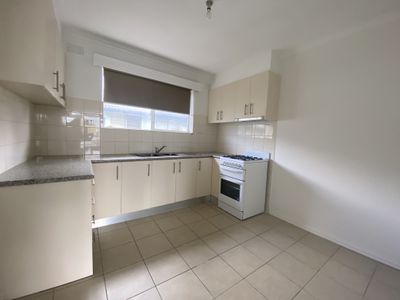 7 / 1 Hampton Parade, West Footscray
