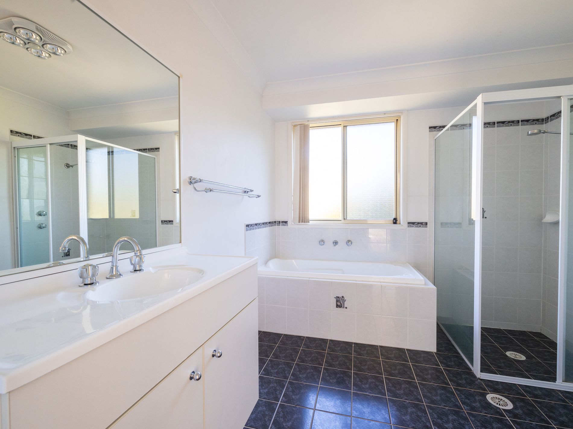 12 Yarrawonga Drive, Mollymook Beach