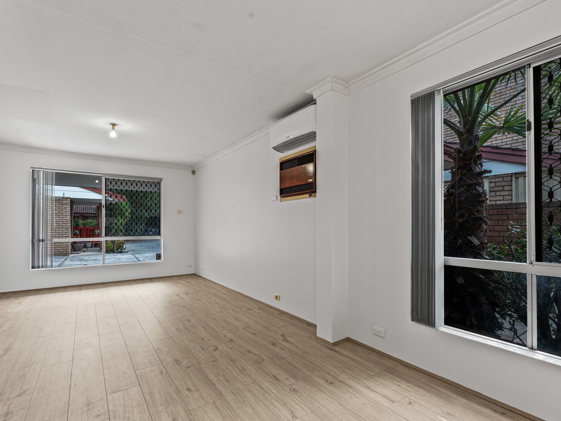 10 / 11 Gibson Court, Morley