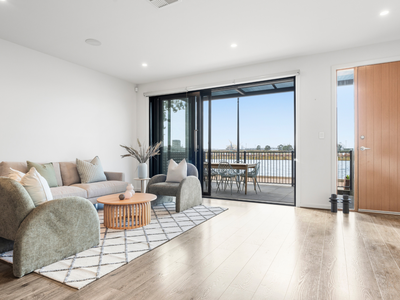 39 Albany Lane, Port Adelaide