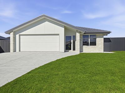 2 Gumnut Court, George Town