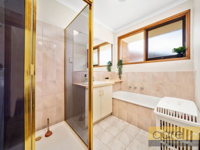 7 Bindi Close, Hallam