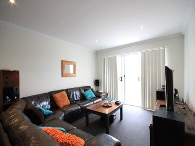 2 / 71 Central Avenue, Oak Flats