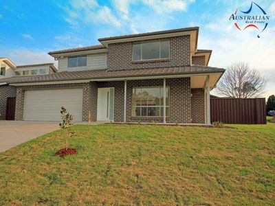 2 / 6 Edmund Blackett Close, St Clair