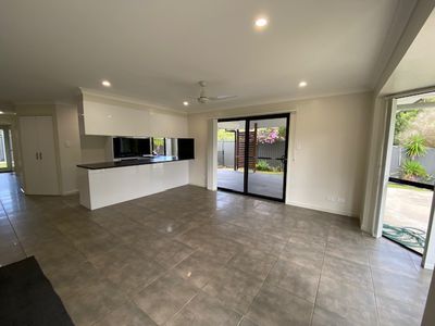 2 / 23 Alternative Way, Nimbin