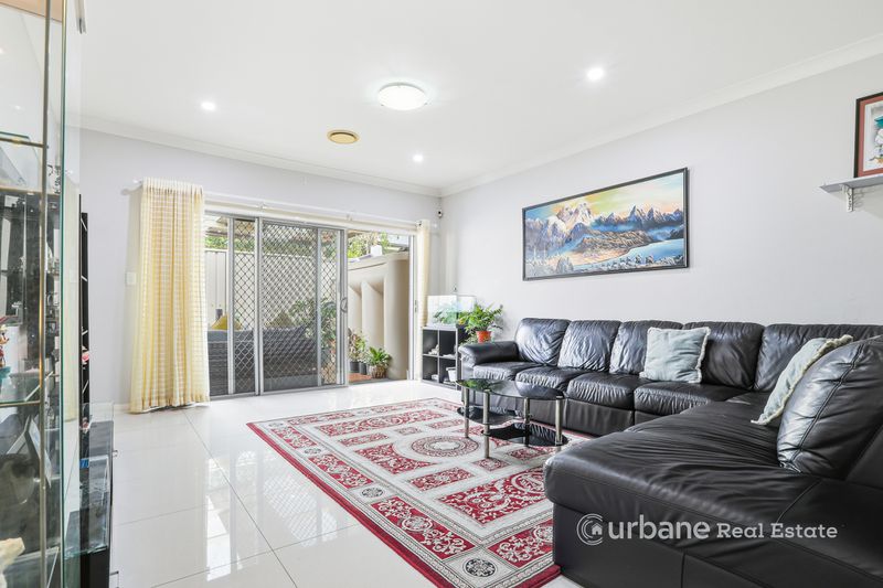 6 Banyan Glade, Schofields