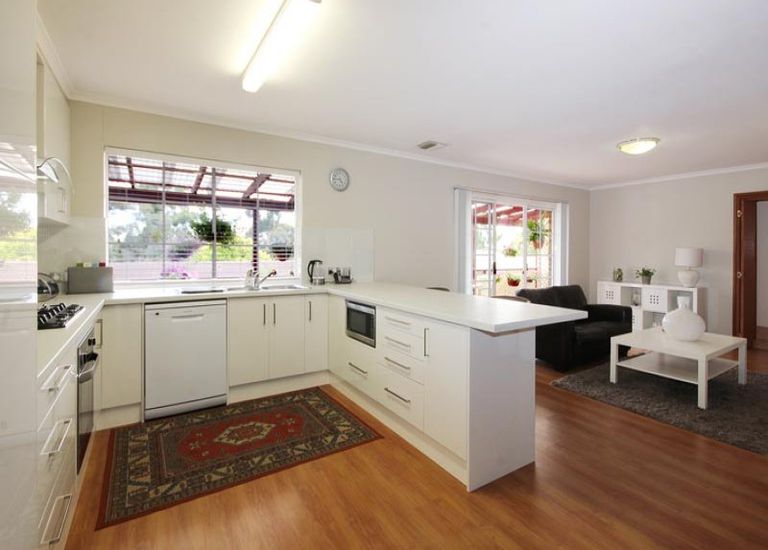 170 Black Road, Flagstaff Hill