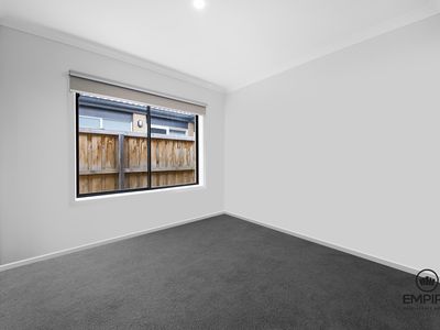 12 Favero Street, Clyde North