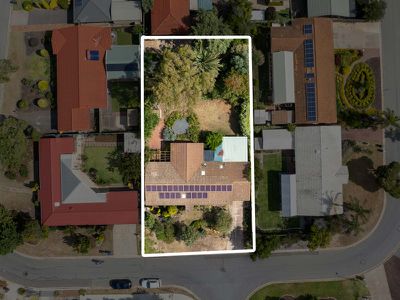 2 Boyd Crescent , West Lakes Shore