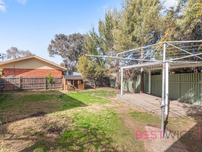 27 Bassett Drive, West Bathurst