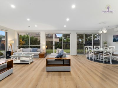 44 Scenic Drive, Point Cook