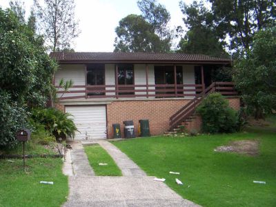 4 Malonga Place, Koonawarra