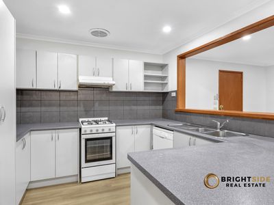 13 Caroline Crescent, Cranbourne West