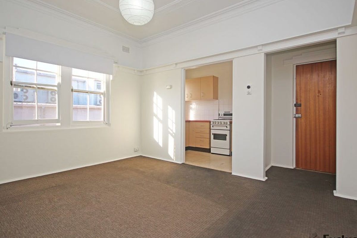 3 / 4 Park Road, Burwood