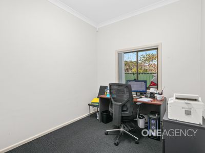 176 Princes Highway, Dapto