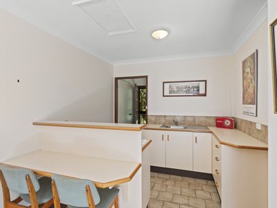 2 East Close, Hawks Nest