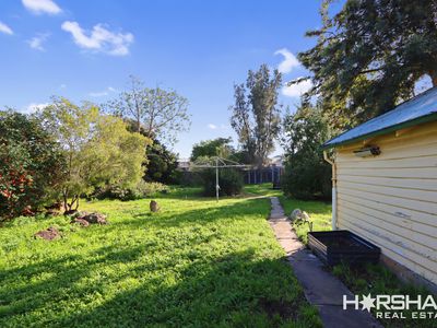 12 Fechler Avenue, Horsham