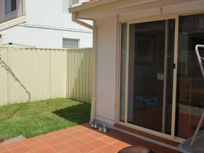 3 / 20 Station Street, Dapto