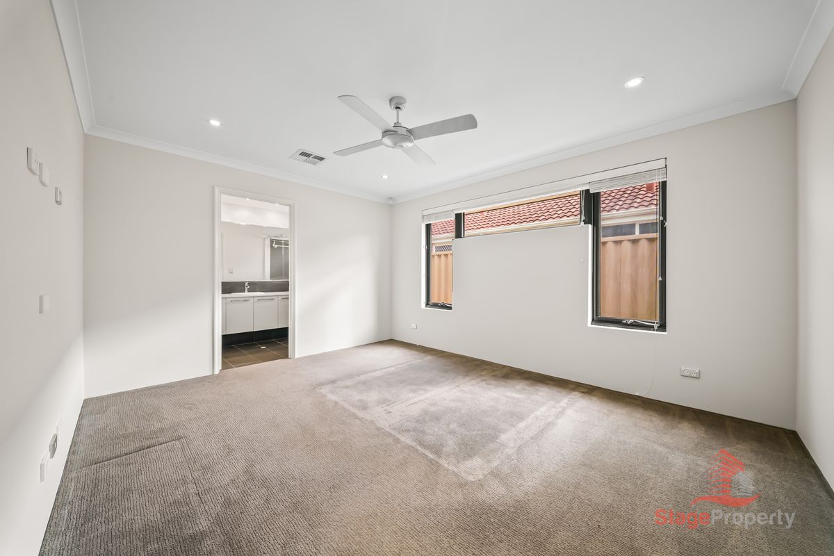 18 Blossom Chase, Aubin Grove