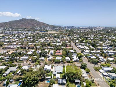 38 Hughes Street, Hermit Park