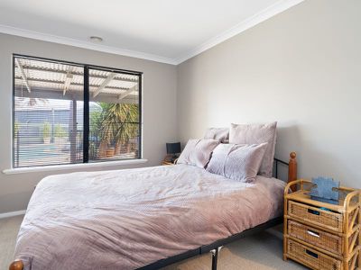 46 Longmore Parade, Broadwood