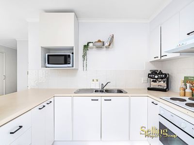 2 / 6 Brookside Road, Labrador