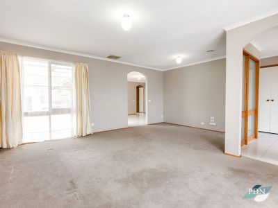 9 Saddington Avenue, Hoppers Crossing