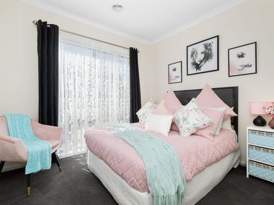 27 Waterbury Street, Cranbourne