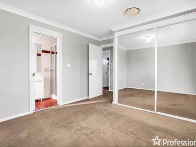 198 James Cook Drive, Kings Langley