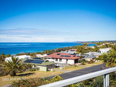 137 Pacific Way, Tura Beach