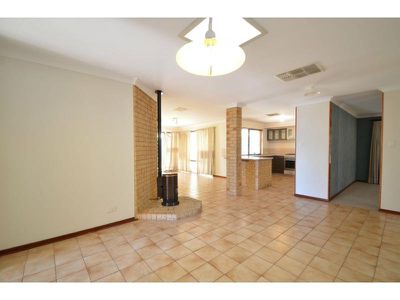 37 Little John Road, Armadale