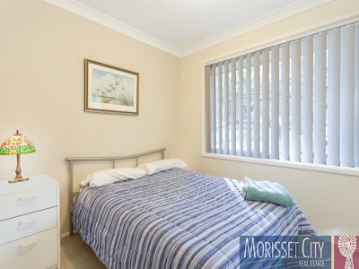 6 Searle Close, Cooranbong