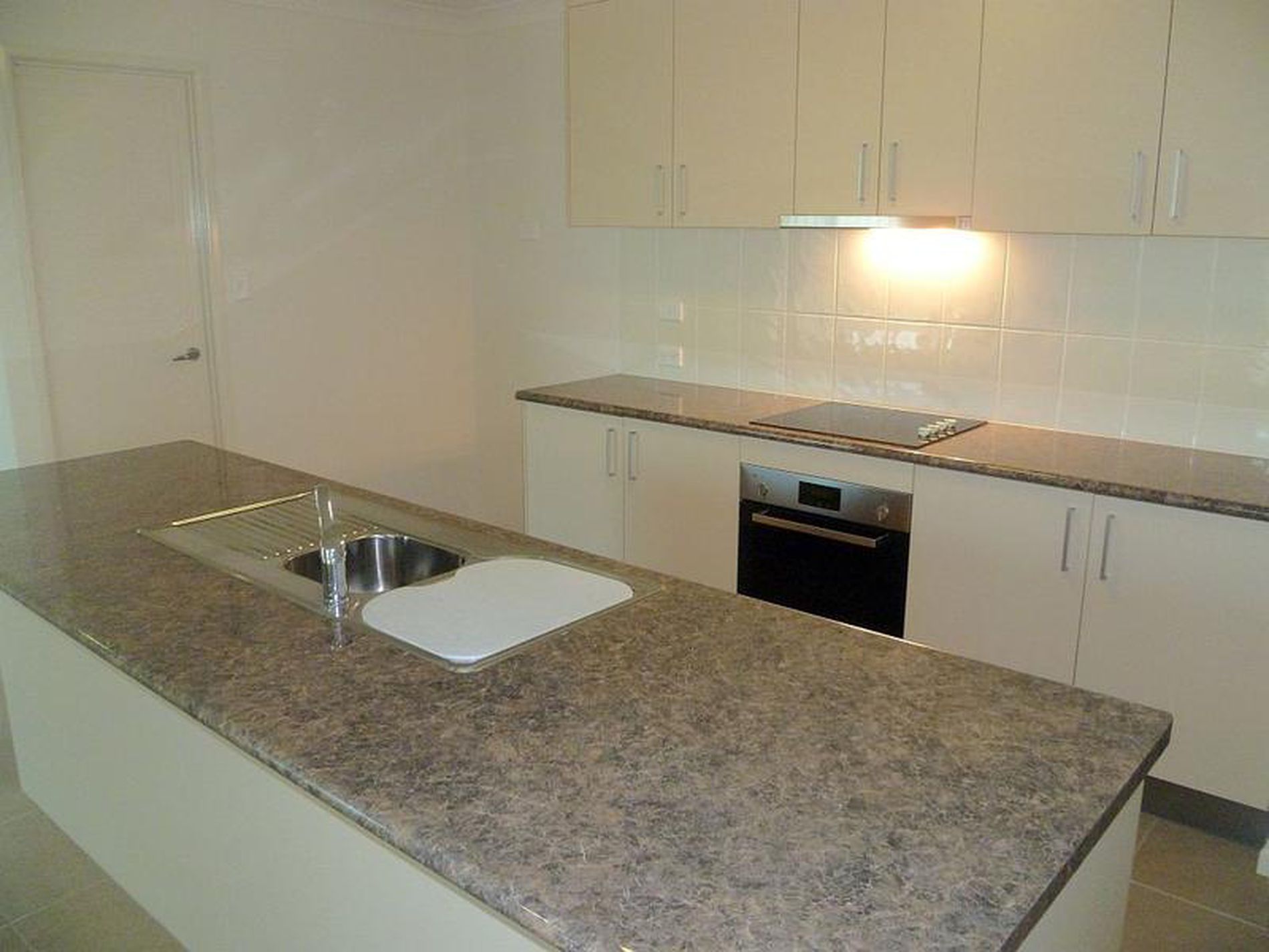 9 Eagle Rd, Woodgate