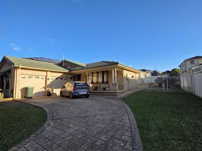6 Hibernia Place, Harrington Park