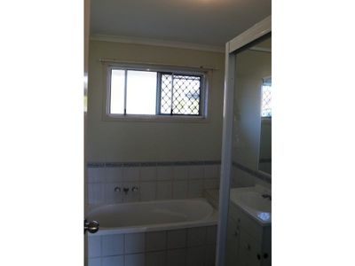 8 Laguna Court, Urangan