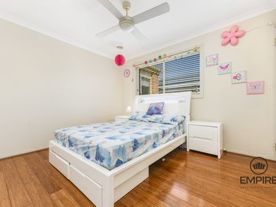 16 Yorkshire Drive, Cranbourne North